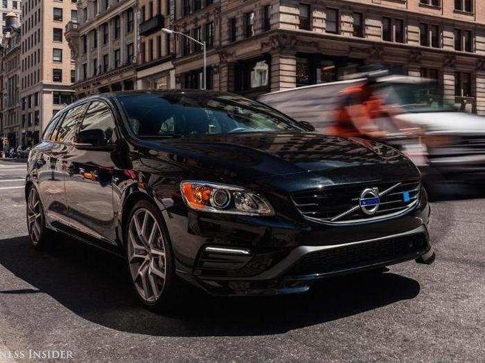 According to Volvo, the wagon can do 60 mph from a standstill in 4.8 seconds and reach 155 mph. Although these numbers are solid, there were some elements of the car that concerned me.