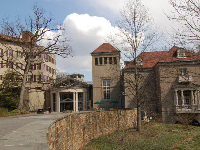 4. WINTERTHUR, WINTERTHUR, DE: 96,582 square feet. This 175-room house, once the home of Henry Francis du Pont, is now a museum that houses around 85,000 objects.