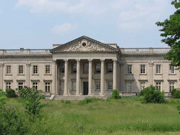 9. (tie) LYNNEWOOD HALL, ELKINS PARK, PA: 70,000 square feet. The grounds of this 110-room, Gilded Age estate were used to train military dogs during World War II.