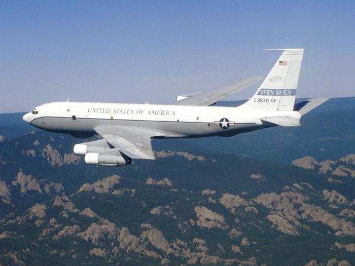 OC-135B Open Skies