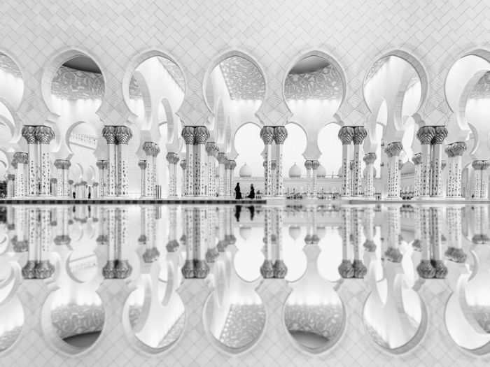 Second place in Architecture: "Women Reflection" by Ali Al Hajri