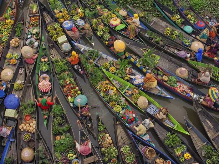 Third place in Travel: "Floating Market" by Antonius Andre Tjiu