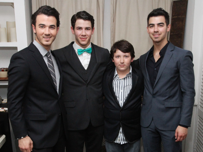 Kevin, Joe, and Nick Jonas have a little brother named Frankie aka "The Bonus Jonas."