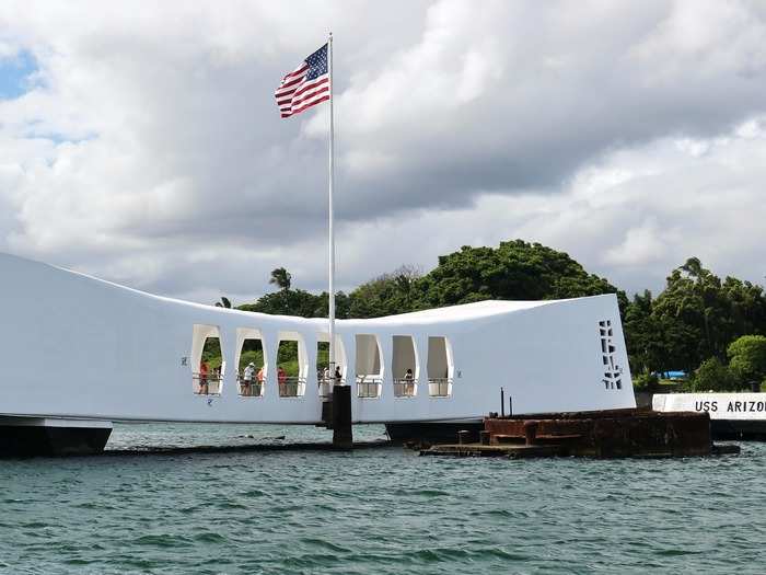 HAWAII: USS Arizona Memorial