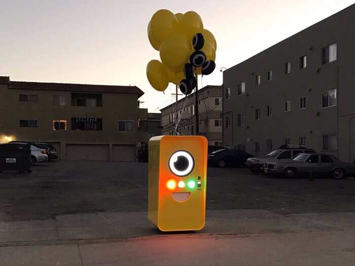 People are already reselling Snapchat's Spectacles for hundreds of ...