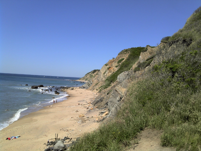 RHODE ISLAND: Mohegan Bluffs