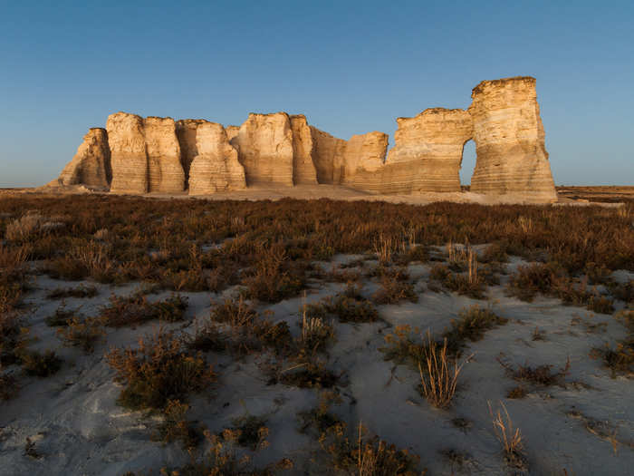 KANSAS: Monument Rocks (aka Chalk Pyramids)