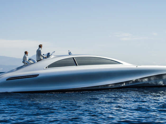 But Mercedes specifically said the yacht-like elements in the S650 Cabriolet were inspired by its Arrow 460-Granturismo yacht unveiled in September.