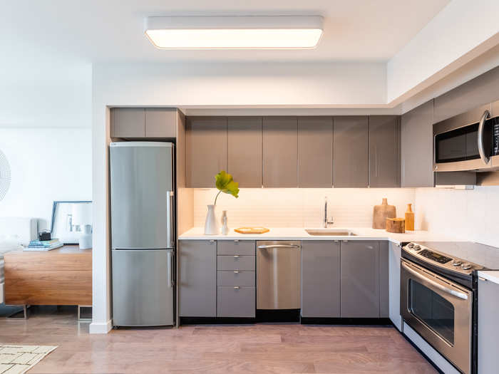 Modular housing has been popular in NYC recently, since it promises construction efficiency, shorter building times, and lower costs for developers. It