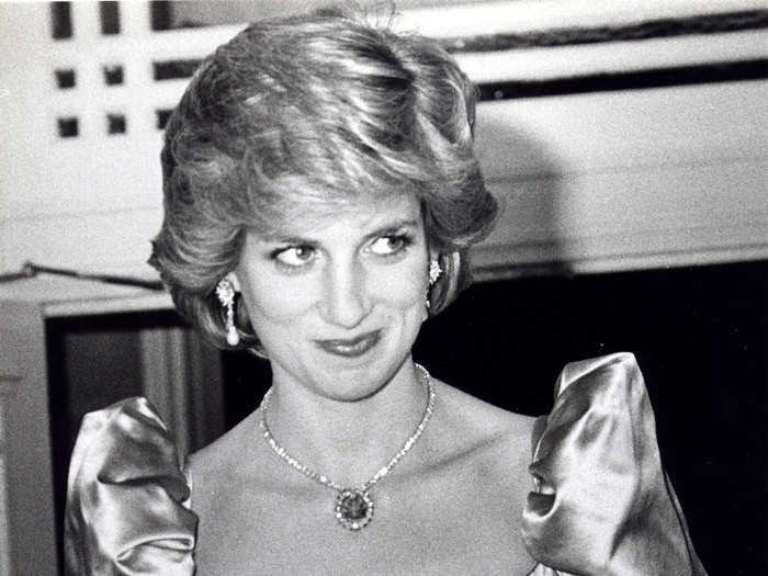 May 12, 1986: Days later, a similar style was worn by the Princess of Wales to the British Ambassador