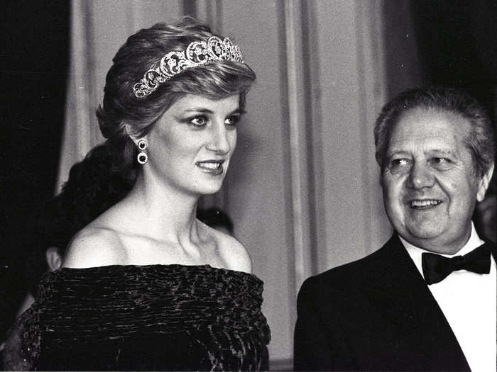 February 12, 1986: The Princess of Wales wore this off the shoulder gown to a banquet at Ajuda Palace in Lisbon where she met Portuguese President Mario Soares.