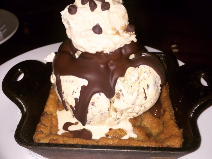 St. Louis, Missouri: the chocolate chip cookie at the Tavern Kitchen and Bar