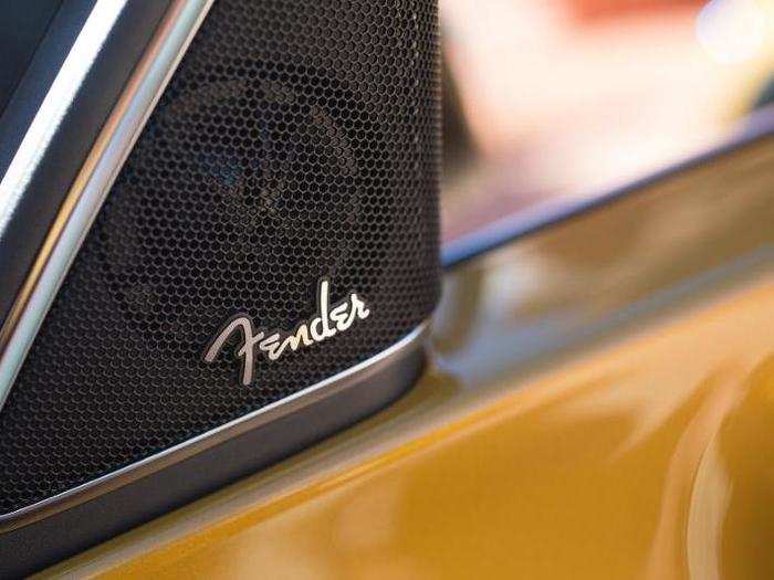 FENDER: The legendary maker of guitars and amplifiers has created an audio system for Volkswagen. We sampled it on a Dune Beetle.