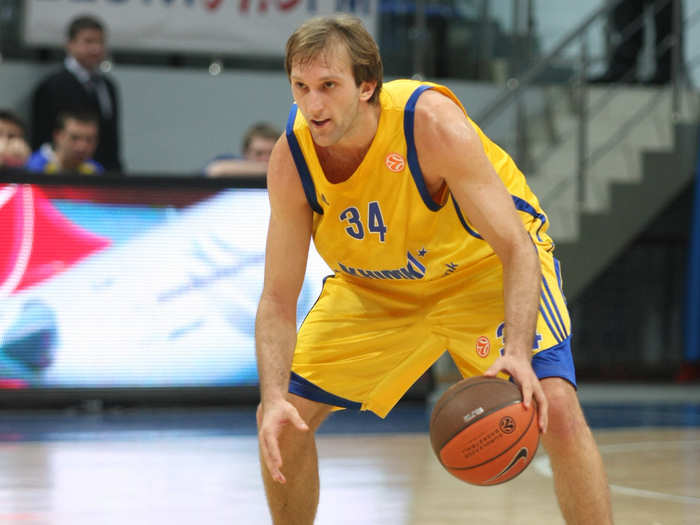 Planinic went back to Europe in 2006 and was the MVP of the 2012 Eurocup while playing for Russian team BC Khimki Moscow. He most recently played for the Turkish club Efes.