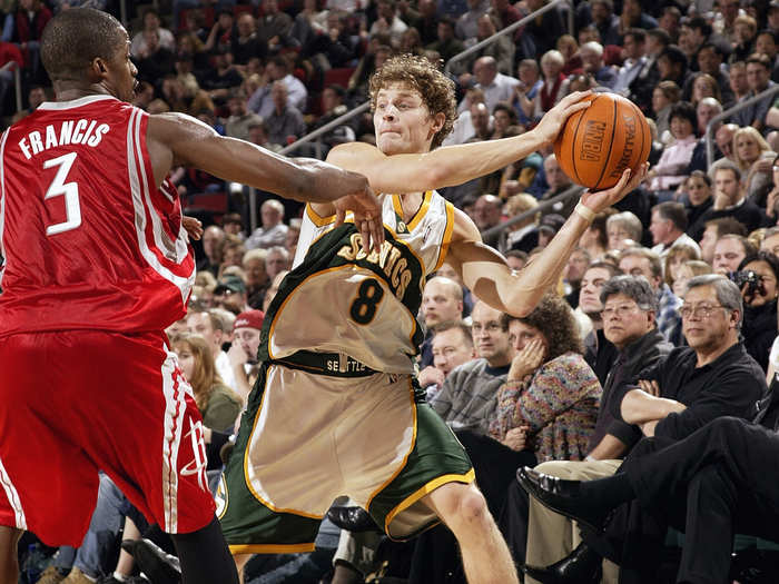 Luke Ridnour was picked No. 14 overall by the Seattle Sonics.