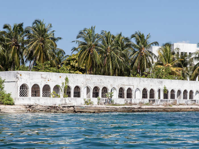 Escobar built a massive waterfront villa on the largest of the cluster islands, Isla Grande.