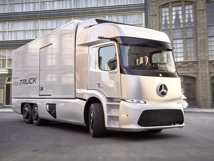 The truck can carry a whopping 57,320 pounds worth of cargo. Mercedes said to expect this tech on its trucks within the next 10 years.