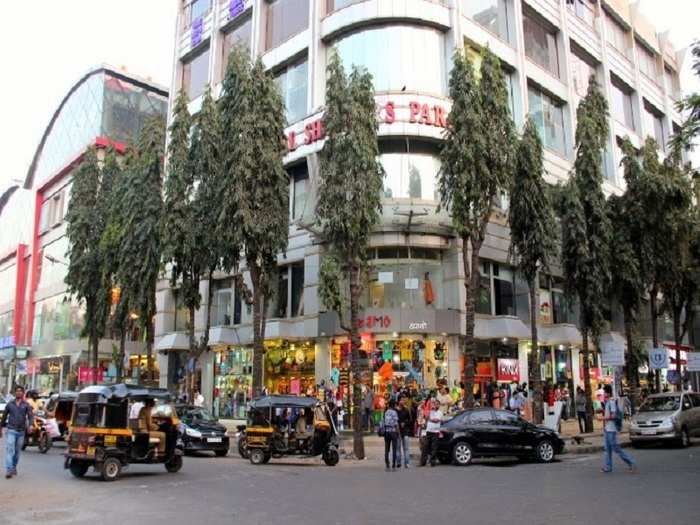 Linking Road, Mumbai