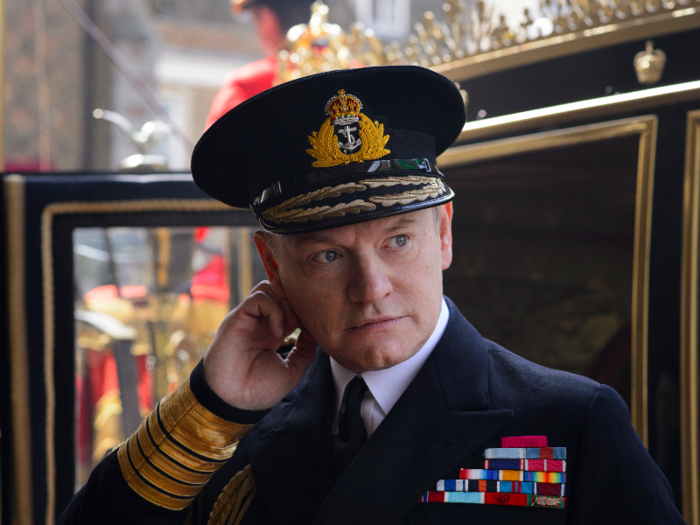 Jared Harris plays King George VI, Elizabeth II