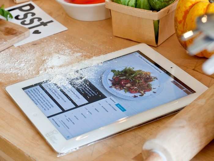 A disposable sleeve to protect your iPad from food.