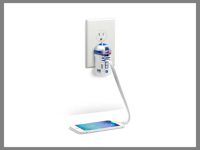 R2-D2 USB wall charger