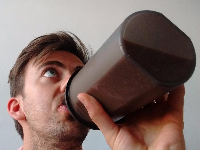 For my first meal (drink?) of the week, I opted for the standard unsweetened, unflavoured Huel. So how was it?