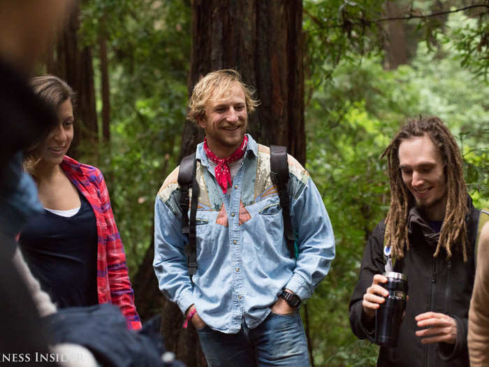 The group splintered as we made our way down the trail. One pair charged ahead to make their afternoon plans in time and said goodbye to their fellow bathers like old friends.