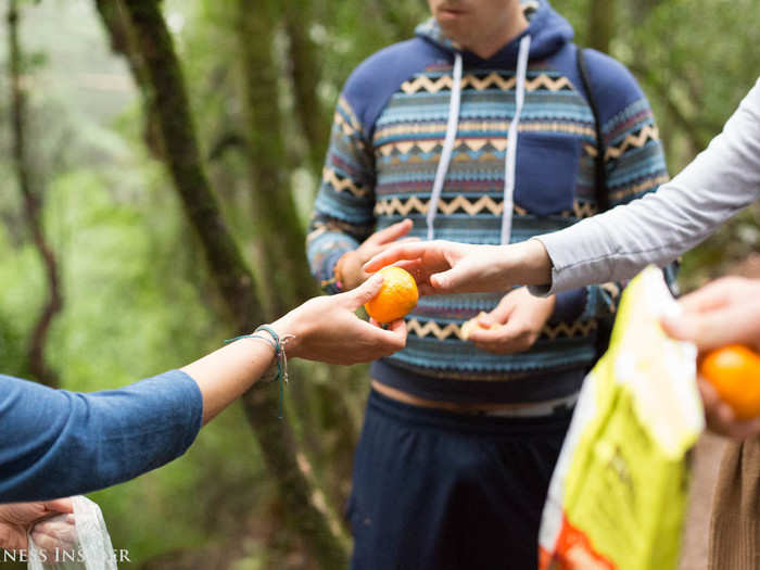 We paused to share snacks: clementines, banana bread, and nutty pumpkin cookies that Plevin made from scratch. Someone remarked that food tastes better outdoors.