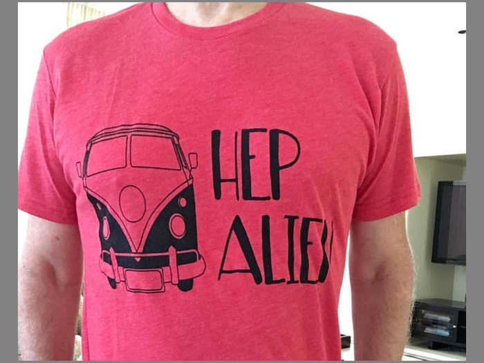 Help Alien T-shirt