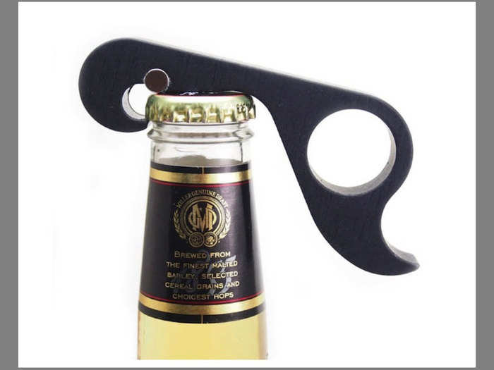 One-handed bottle opener