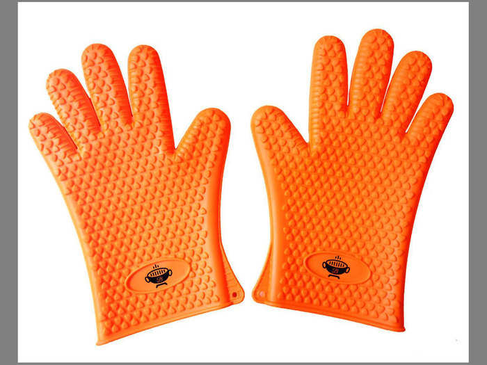 Heat-resistant cooking gloves