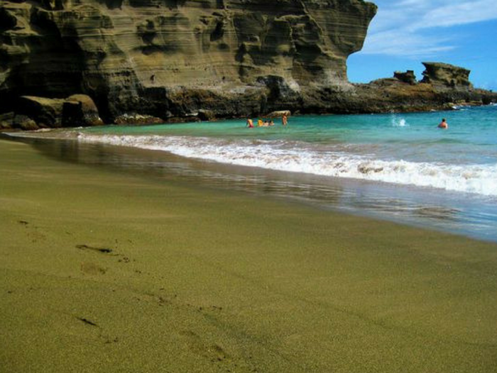 Papakōlea Green Sand Beach