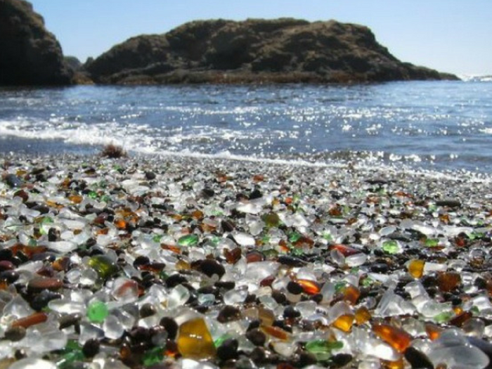  Glass Beach