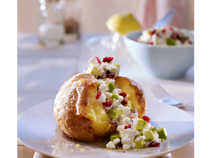  Baked Potato with Cranberry Dip