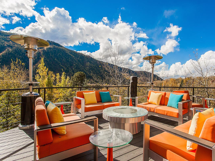 This modern "villa" has some pleasant views and a great location in downtown Aspen.