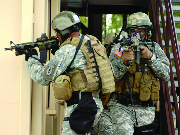 Here are US Special Forces soldiers doing a room-clearing exercise.