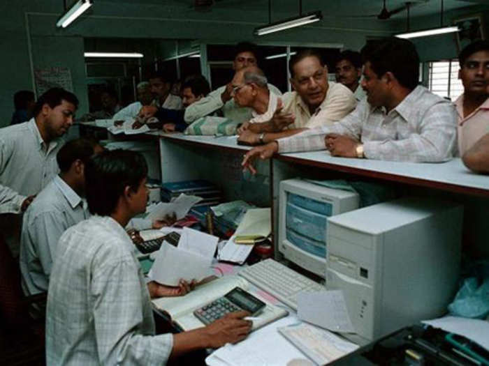 Bank assistants