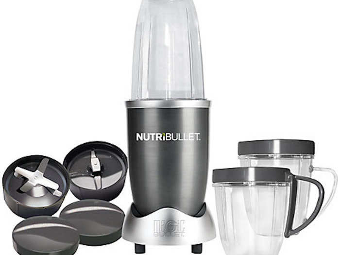 An easy-to-use blender and juicer.