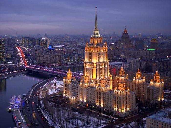 He wasted no time in getting started. Agencies, tourism bureaus, and other clients commissioned Chapple to take photos of iconic sites, such as the Hotel Ukraina.