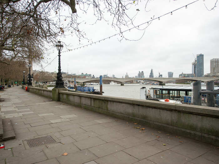 Normally one of the busiest spots for tourists and buskers, London