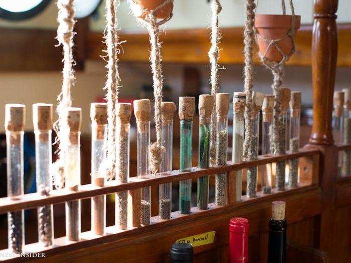 Her home serves as a constant source of inspiration. A homemade spice rack, made of glass tubes and corks, gives off a tantalizing scent that complements the salty sea air.