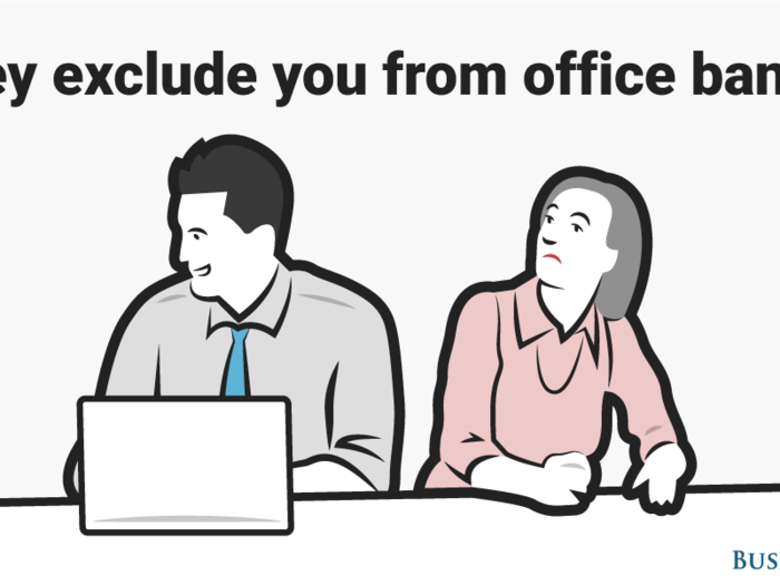 20 signs your boss secretly hates you