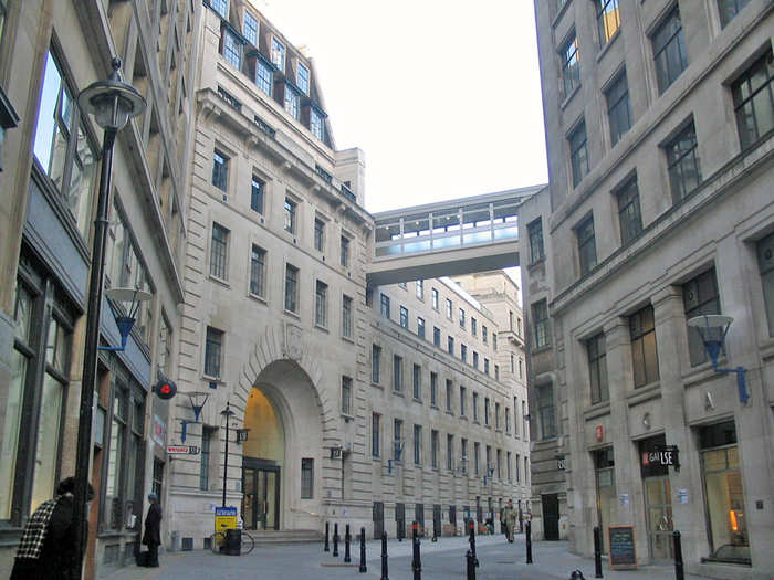 5. London School of Economics and Political Science, London — £25,546