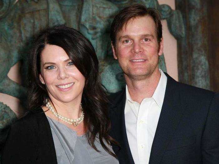 Lauren Graham and her "Parenthood" co-star Peter Krause have kept their relationship under the radar.