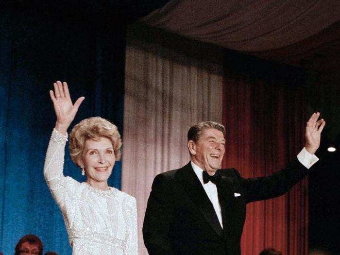 For the 1985 celebrations, first lady Nancy Reagan again wore a Galanos design.