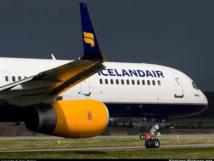 9: Icelandair
