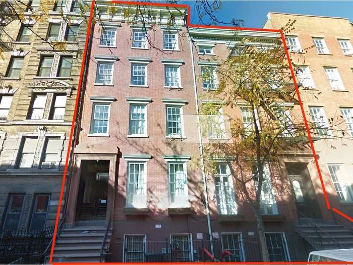 Sarah Jessica Parker lives in a pair of twin townhouses worth $34.5 million.