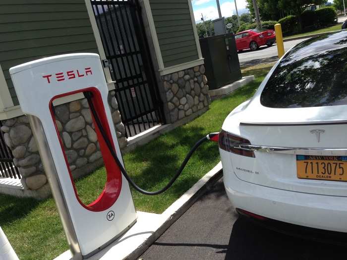 Bzzzzz ... electrons in, at high velocity! Go Supercharger, go!