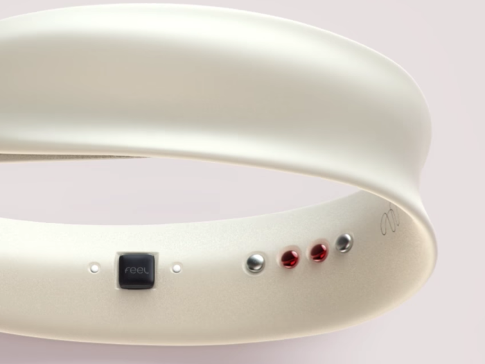 Feel is equipped with four sensors on the inside of the band. Those sensors track your IMU (your movement and activity), skin temperature, electrodermal activity (what happens to your skin when you sweat), and heart rate.