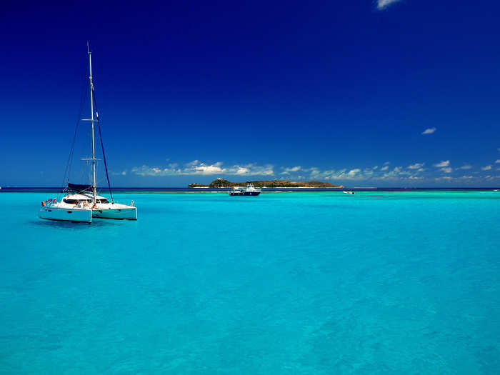 Yes, the water is really this blue.